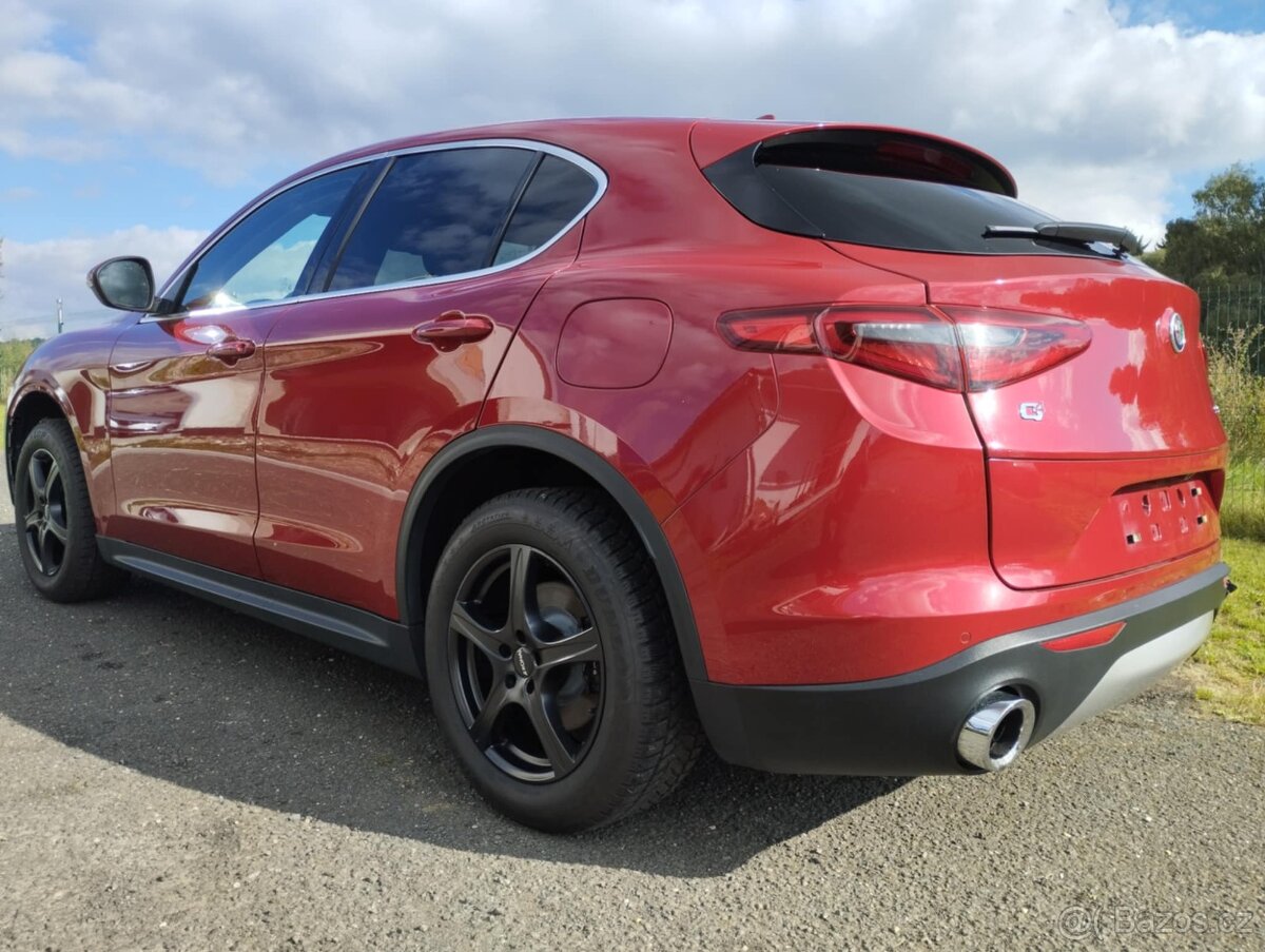 Alfa Romeo Stelvio 2.0T 206kw  HAVAROVANÉ, odpočet DPH
