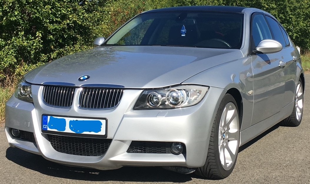 BMW E90