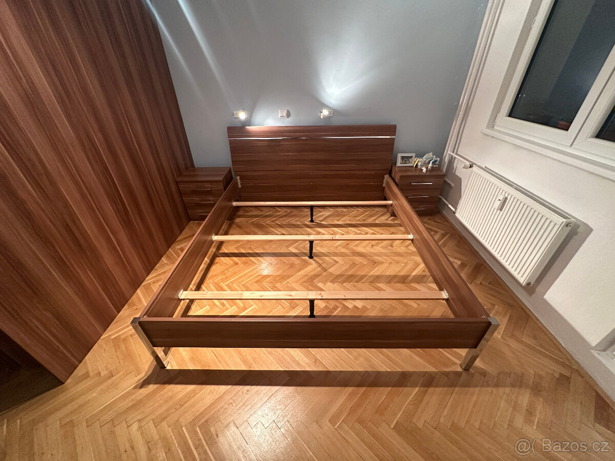 Manželská postel 180x200cm