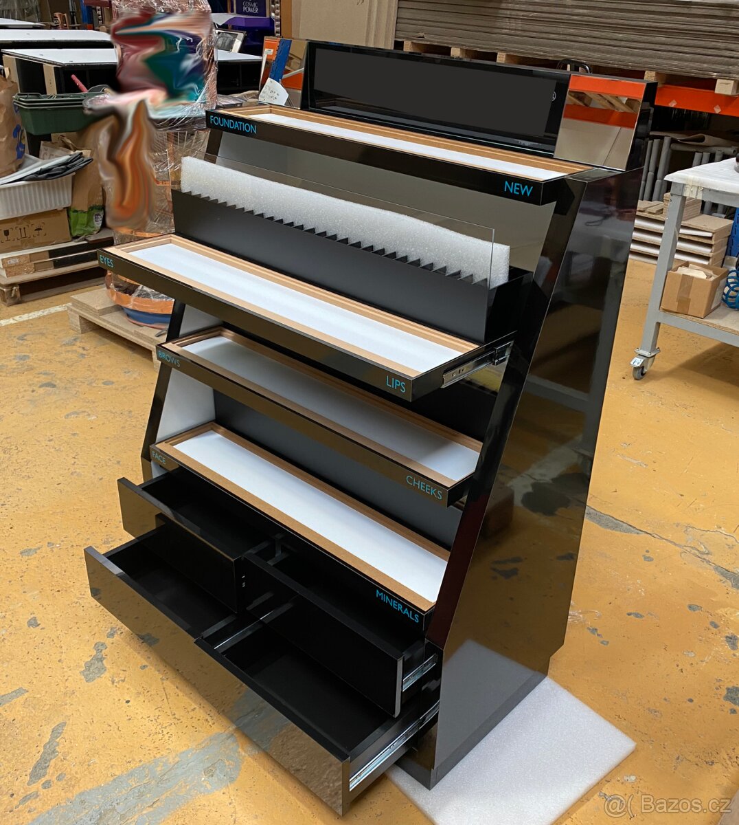 Profesionální prodejní stojan (1 - 2 ks)