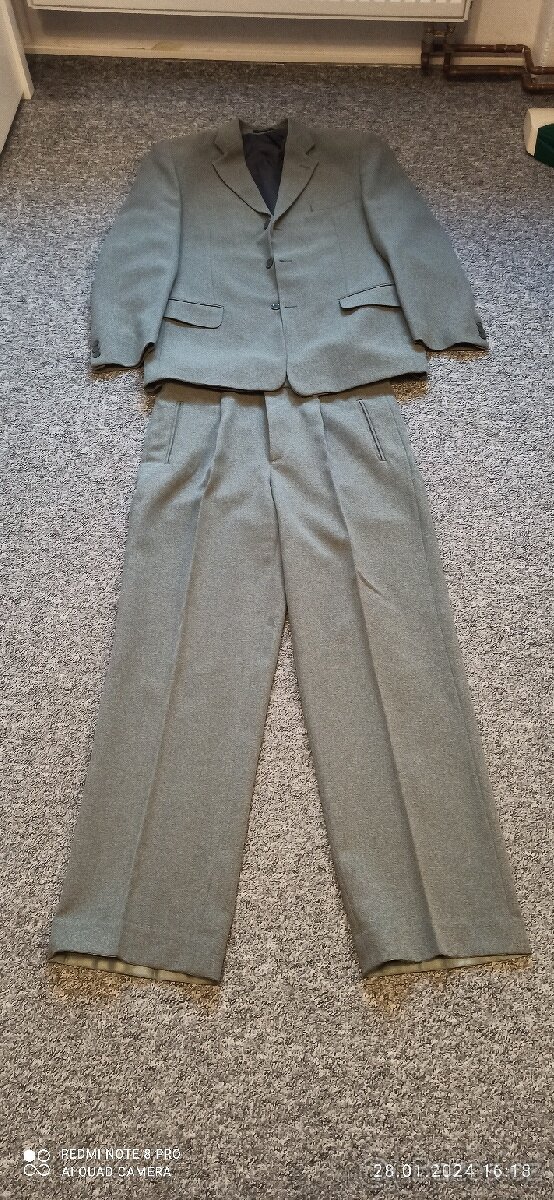 Panský Oblek šedý