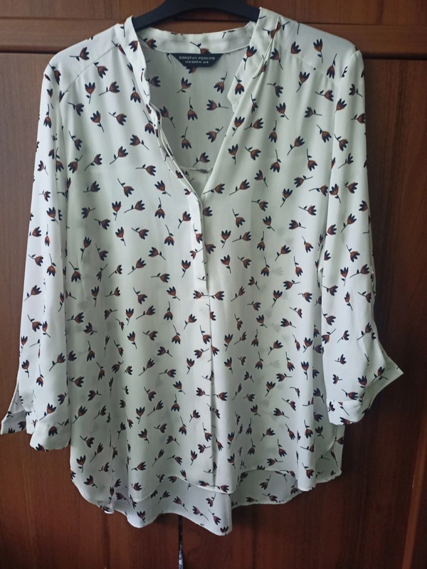 Luxusní halenka vel. 44 Dorothy Perkins + top navíc