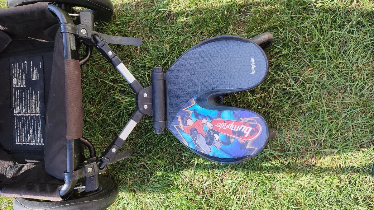 Skejtík za kočár Bumprider