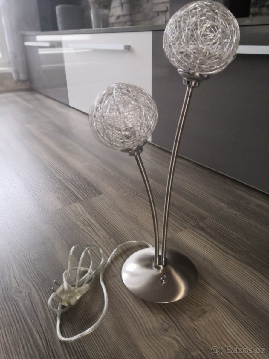 LUSTR+stolní lampa 1.900,-Kč
