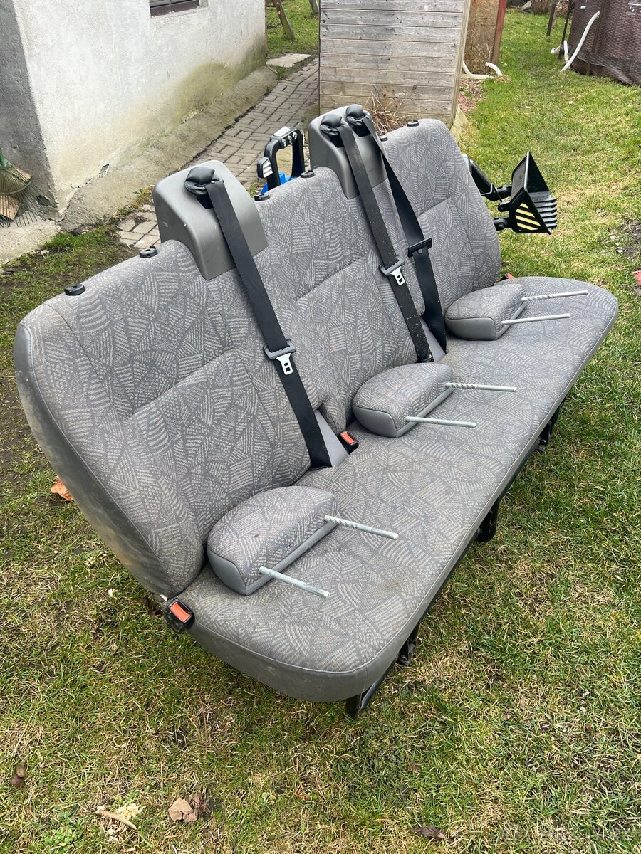 Sedačka Ford Transit