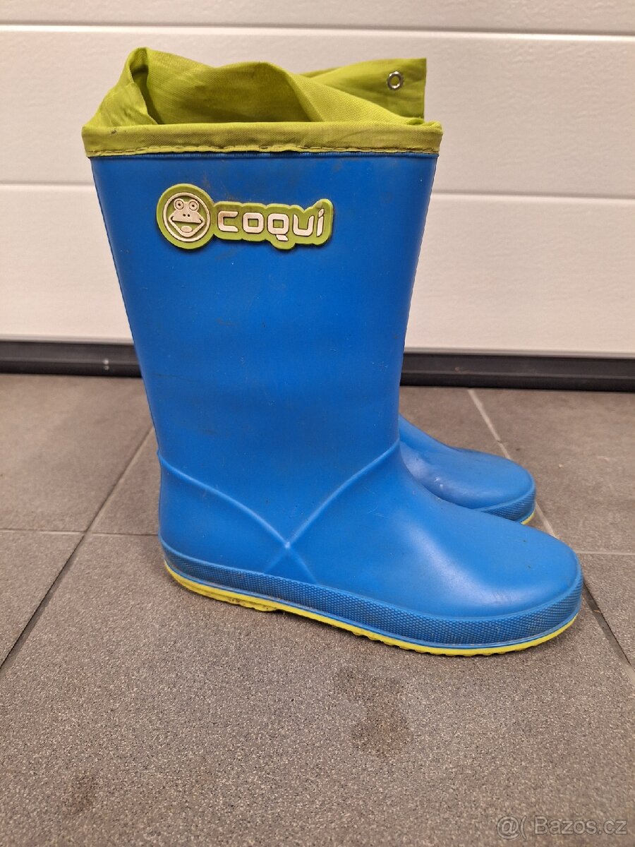 Daruji dětské holinky