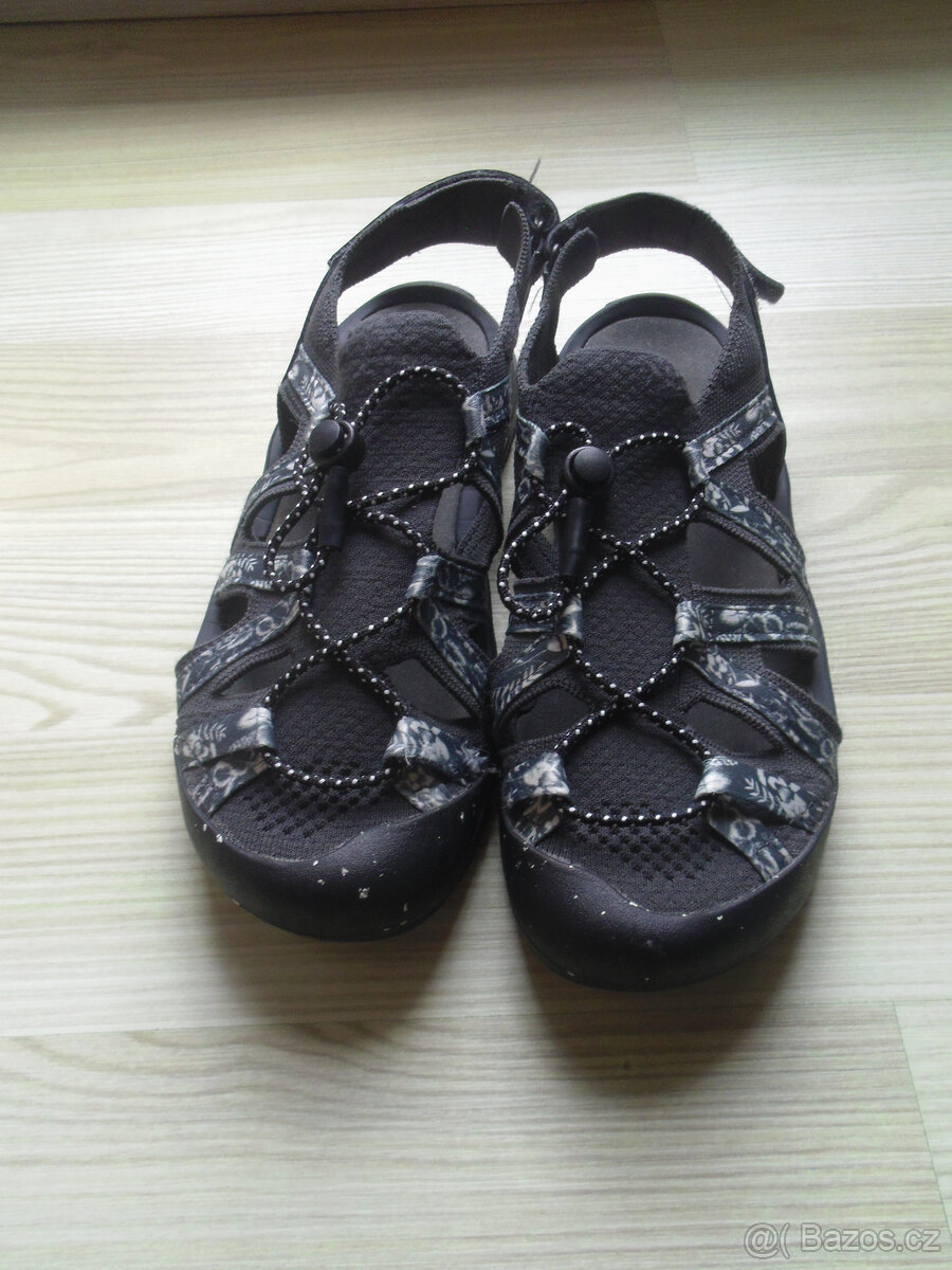 Sandály Decathlon vel. 39