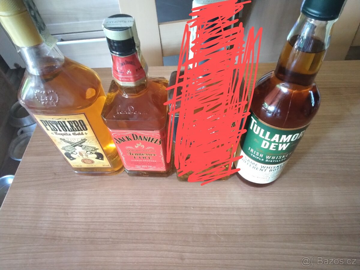 Alkohol -whisky , tequila