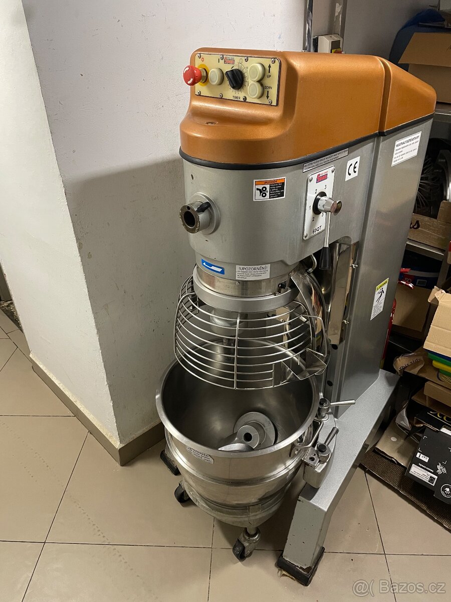 Robot univerzální 4 rychlosti 60 l 400 V | RM - RM 64 P