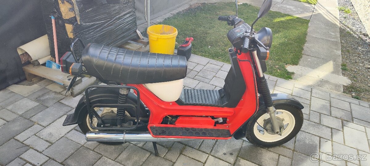 Simson skútr SR 50