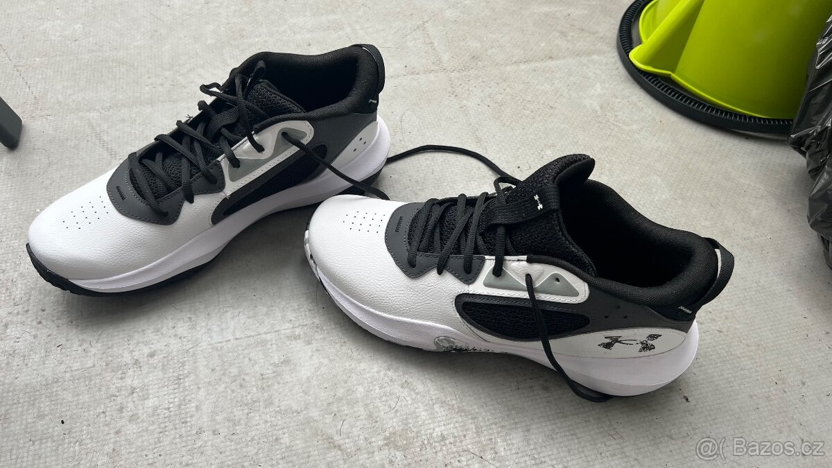 Boty Under Armour velikost LOCKDOWN 6, velikost 46