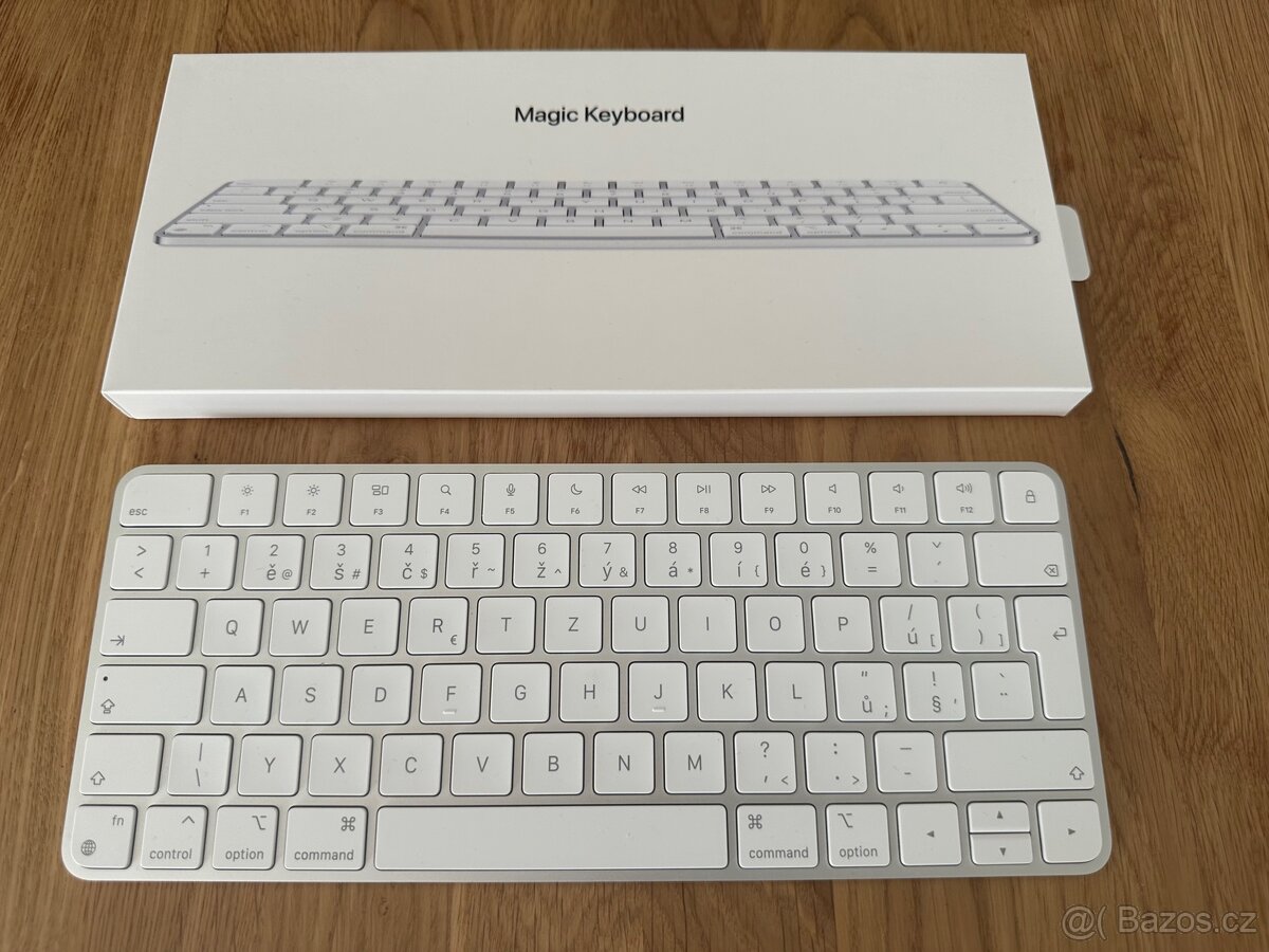 Apple Magic Keyboard - CZ, TOP