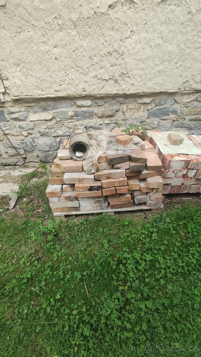 Šamotové cihly použité očištěné