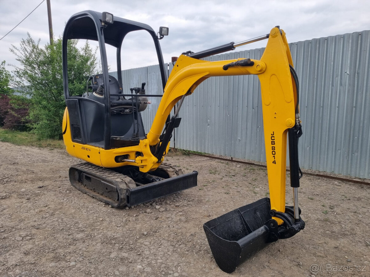 AKCE VÝPRODEJ Prodám pásovy minibagr JCB 8014