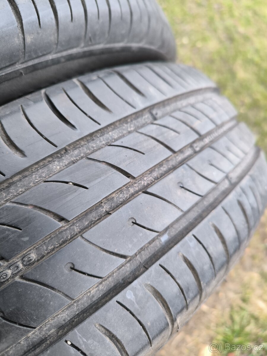 Kumho ES01 195/65/15