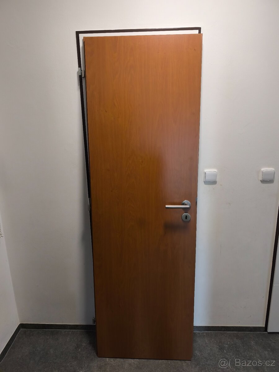 Interiérové dveře 60 cm 2 ks