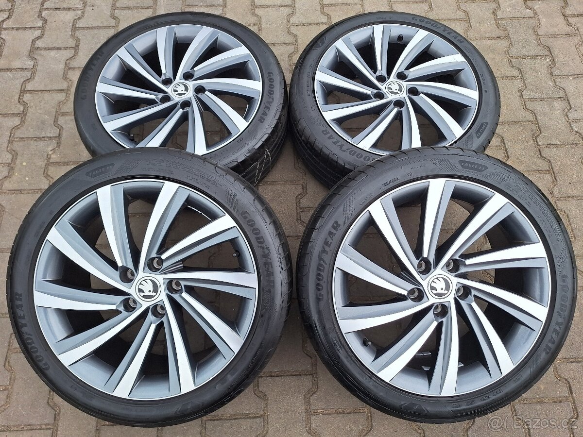 Disky originální Škoda Octavia IV 5x112 R18 Perseus