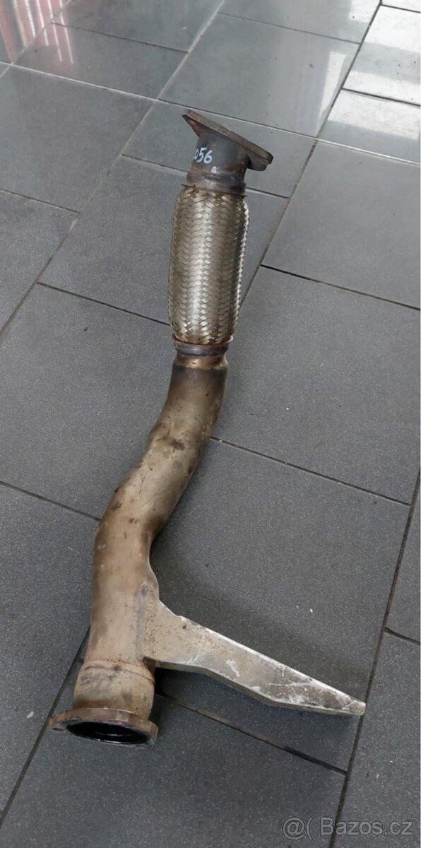 Výfukové potrubí s vlnovcem 3.0TDI BMK DPF 4F0254300R