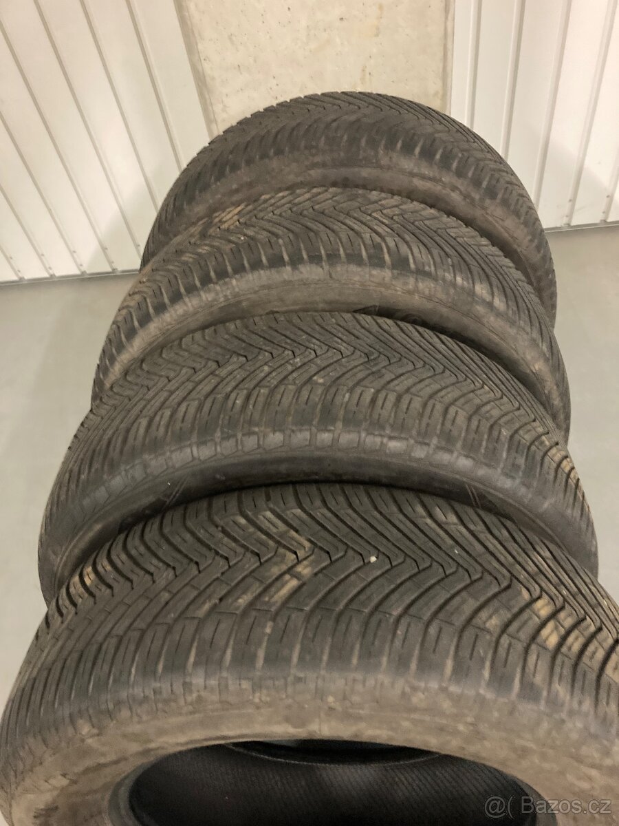 235/65 R17 Continental zimní
