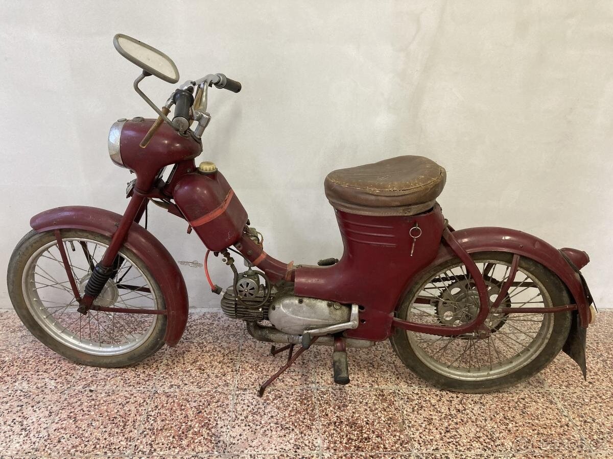 JAWA 50 / 550 r.v. 1955 s doklady - 223. vyrobený kus