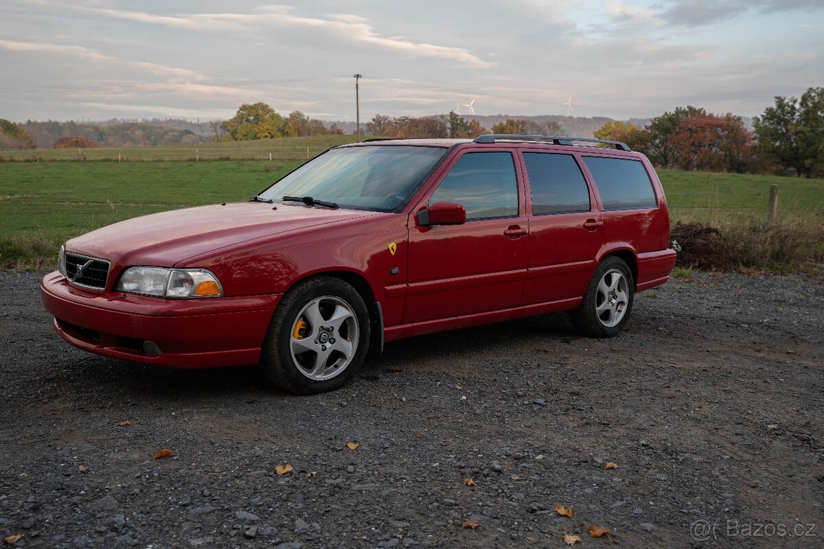 Volvo V70 T5 2.3 176kw