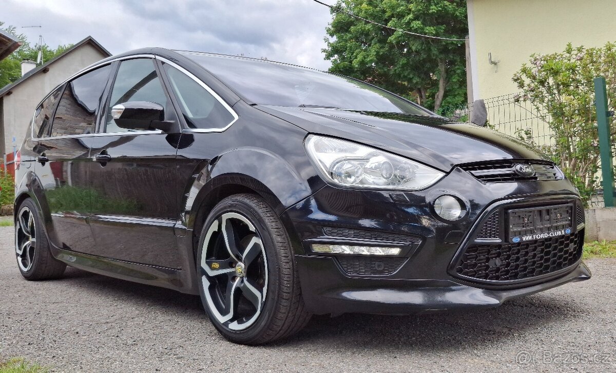 Ford S-max, 2.2 TDCI, TITANIUM S,147 KW,7 míst,webasto,tažné