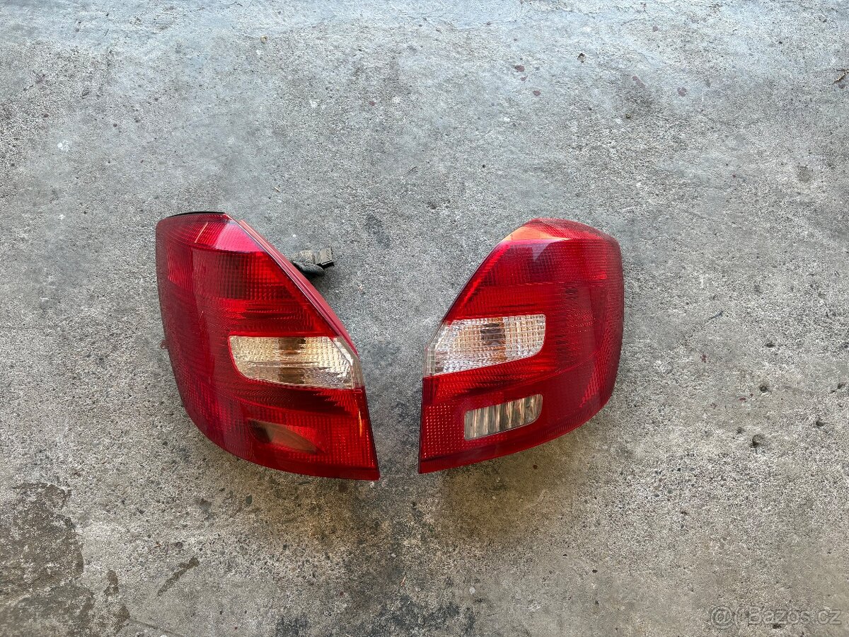 Fabia 2 zadní světla