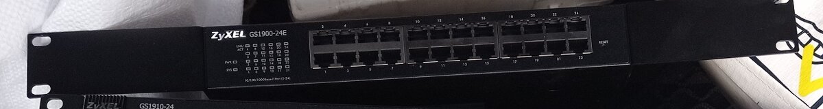 Switch zyxel GS1900-24E