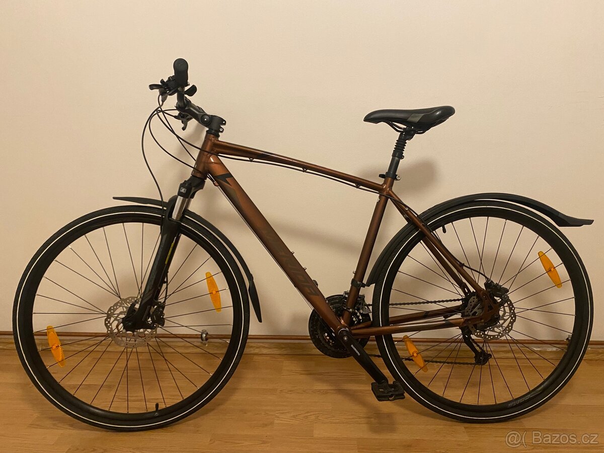 Merida Crossway 40 – krosové kolo+zámek+světla