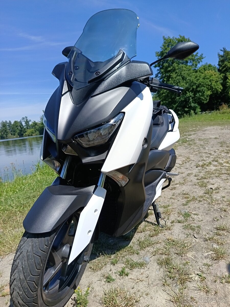 Prodám skútr Yamaha X-MAX 300