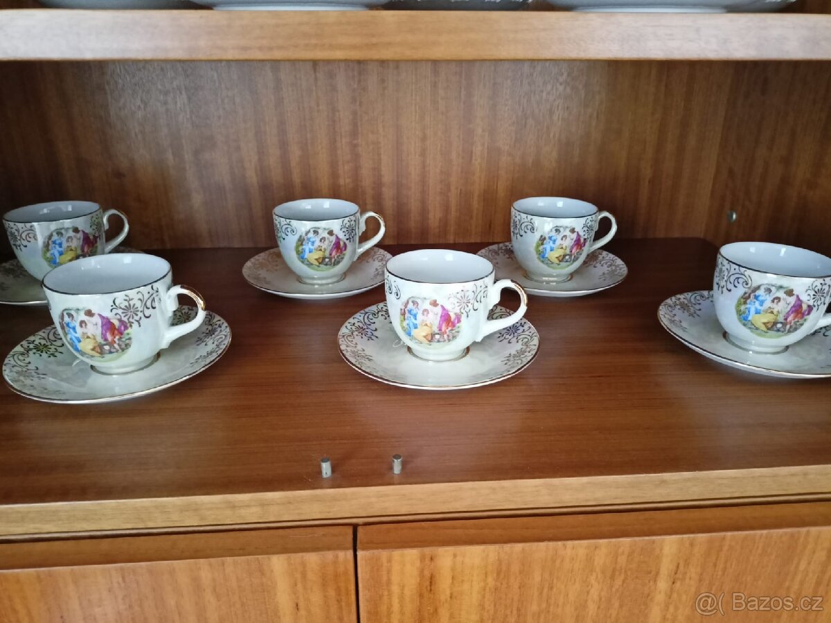 Zdobené porcelánové šálky (6 ks)