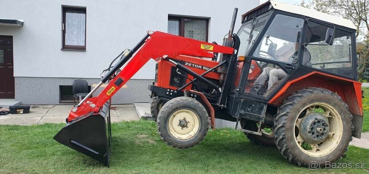 MONTÁŽ ČELNÍHO NAKLADAČE NA  ZETOR, JOYSTICK ZDARMA