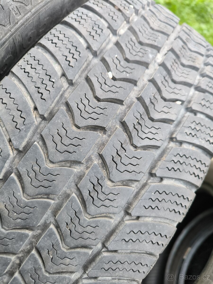 Semperit 215/65/16C