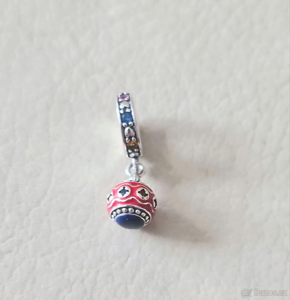 Přívěsek vánoční koule na náramek