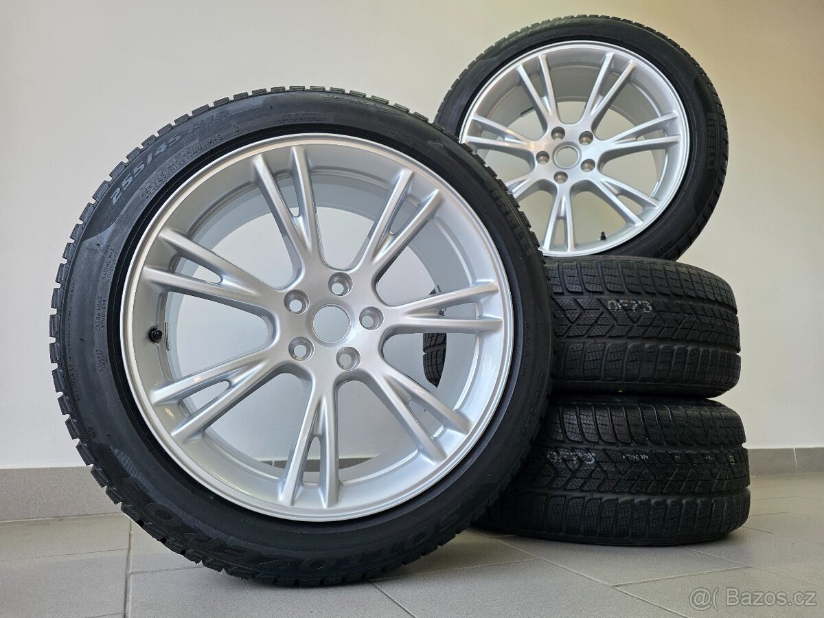 Orig. Tesla Model Y / Zimní Pirelli 255/45/19 - nejeté