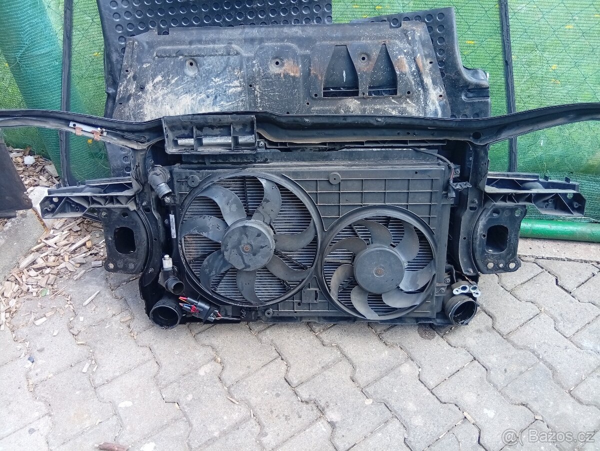 Prodám komplet chladičova stěna na Volkswagen golf 5, 1.4 TS