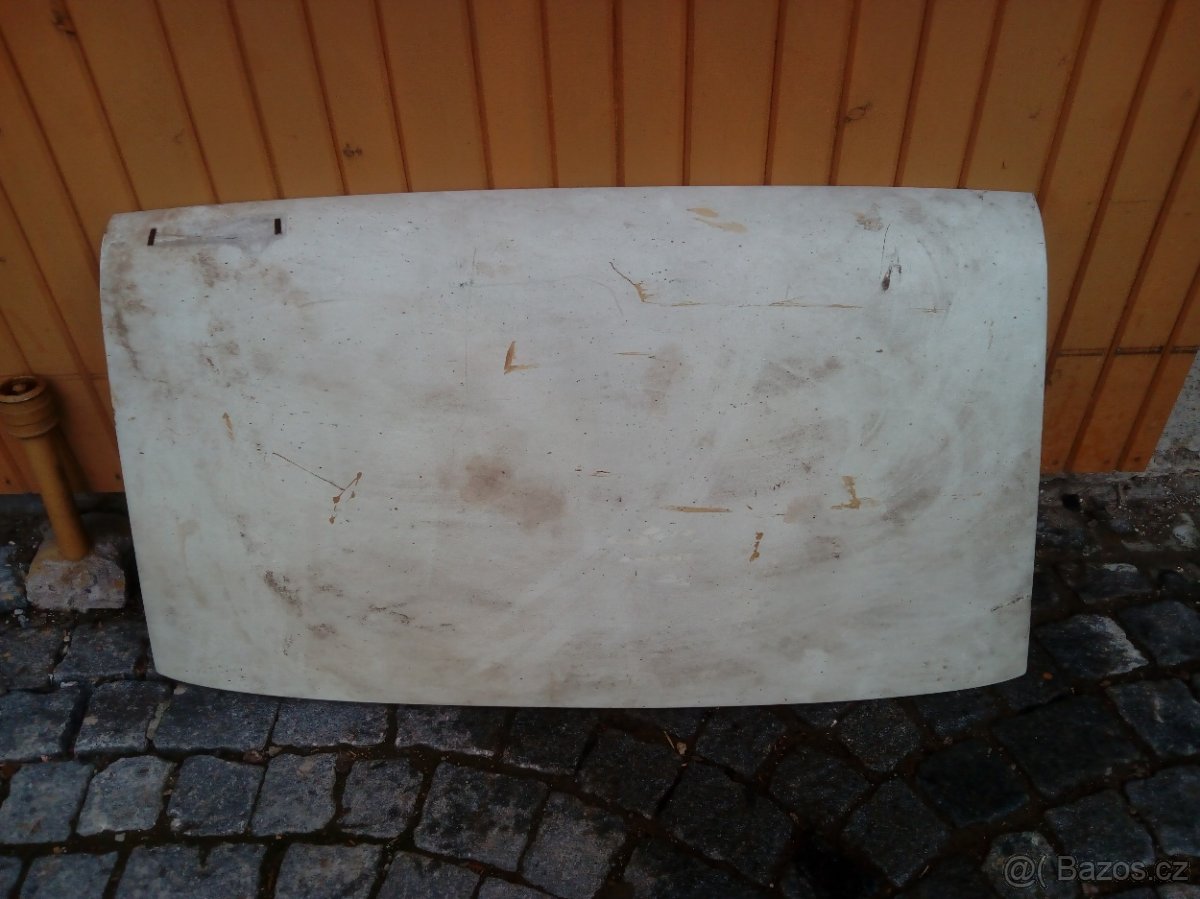 Škoda 100/110 zadní kapota a pravé zadní dveře