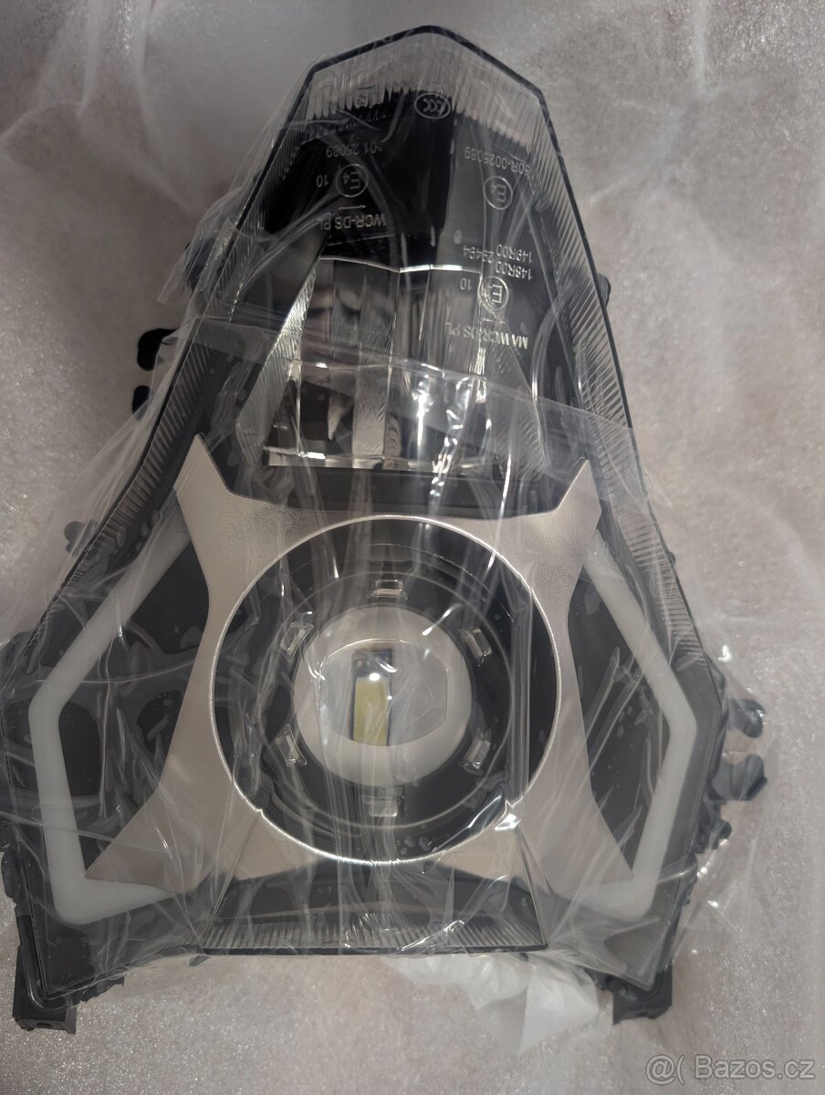 CF MOTO 650 MT světlomet