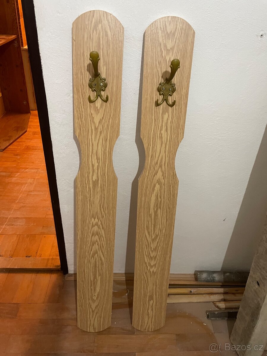 Věšák 2x zdarma
