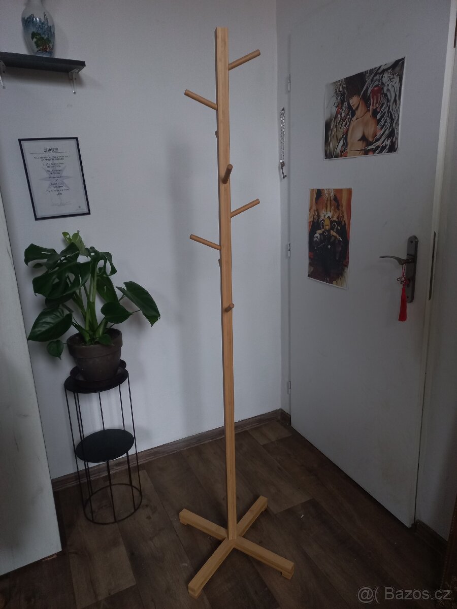 bambusový věšák 175 cm
