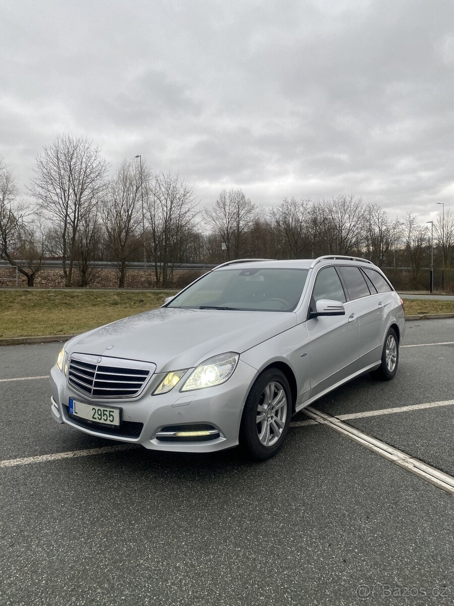 Prodám Mercedes Benz E200 cgi 135kw