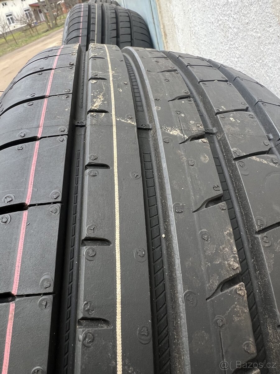 Letní pneu GoodYear EAGLE F1 235/55 R18” DOT 2623