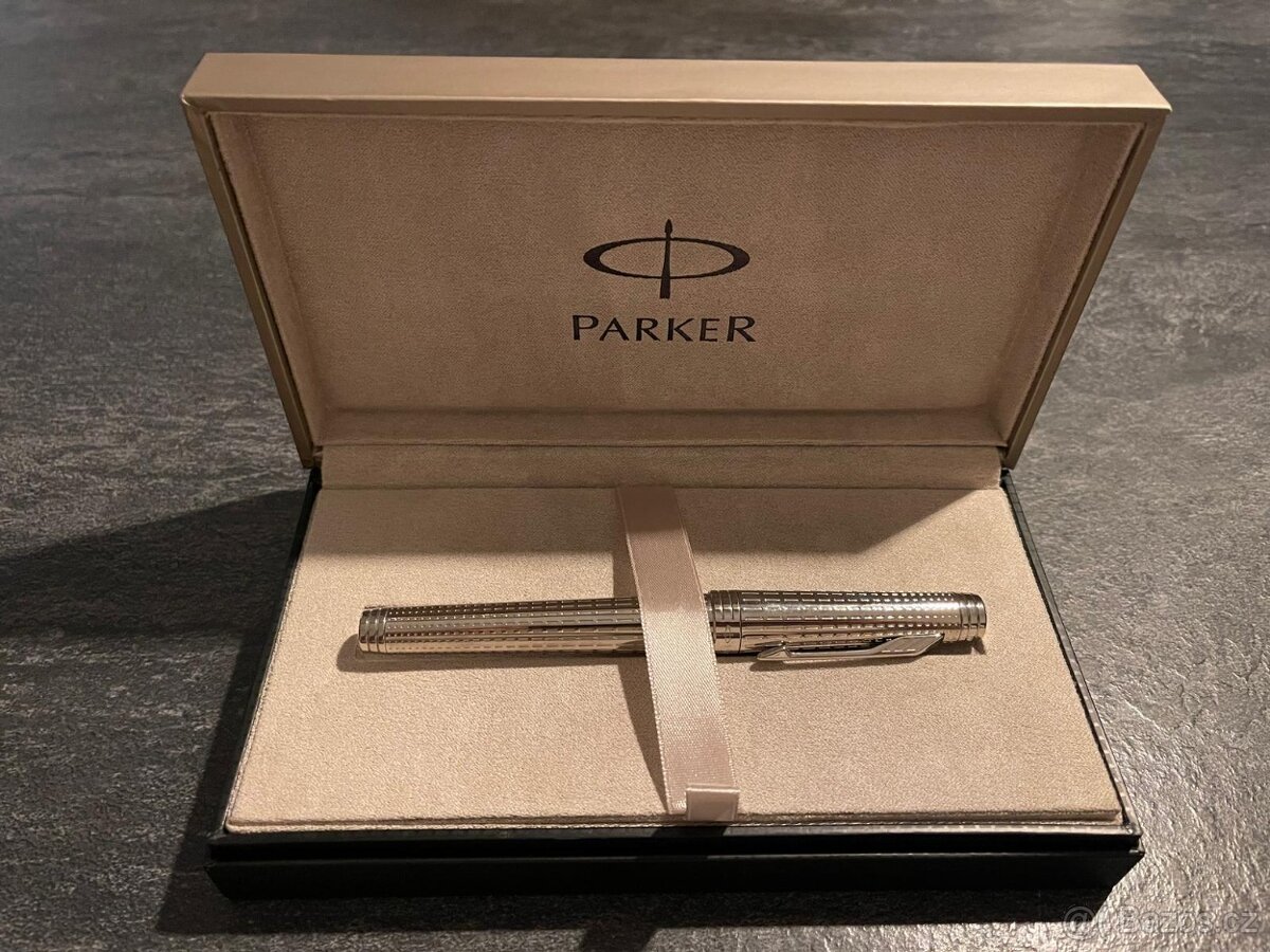Pero PARKER Royal Sonnet 18k 750 F