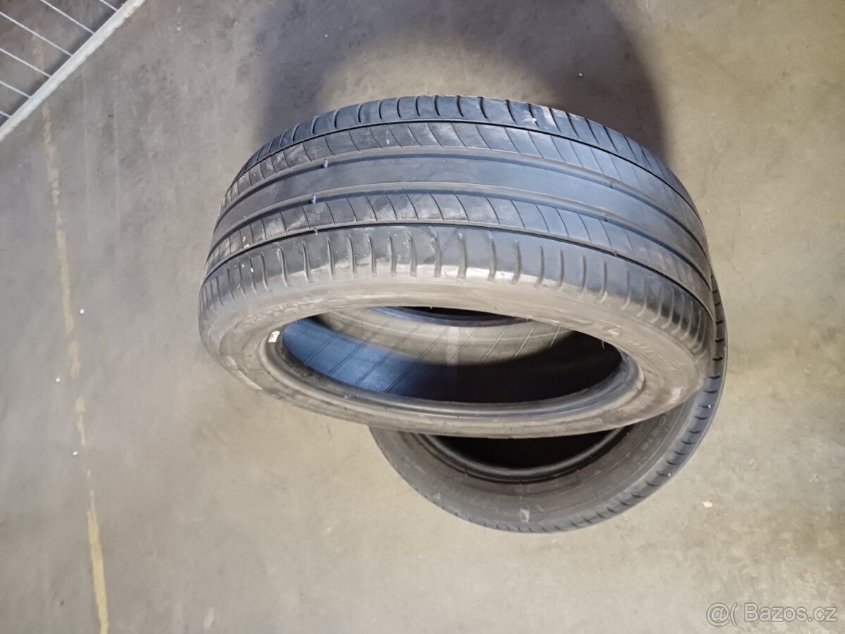 2 letní pneu 225/50R18