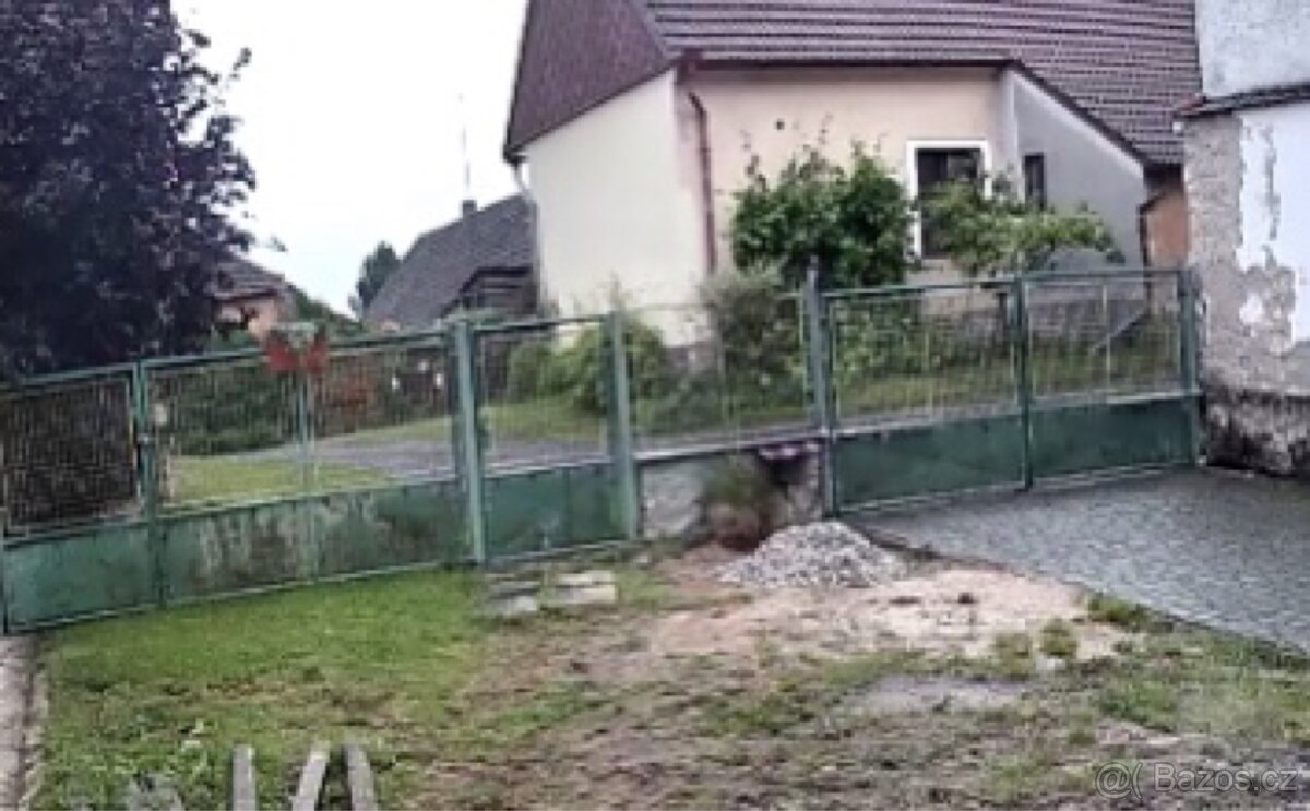 Plot,branka,brána