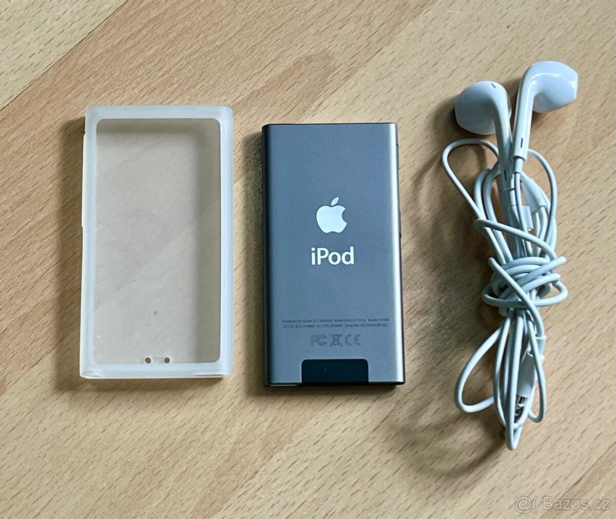 iPod Nano 7. generace – 16 GB – Skvělý stav