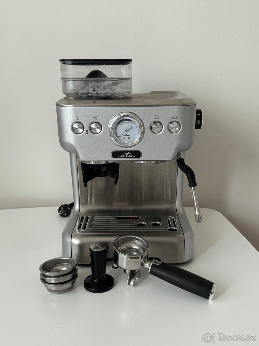 ETA Artista Pro coffee machine