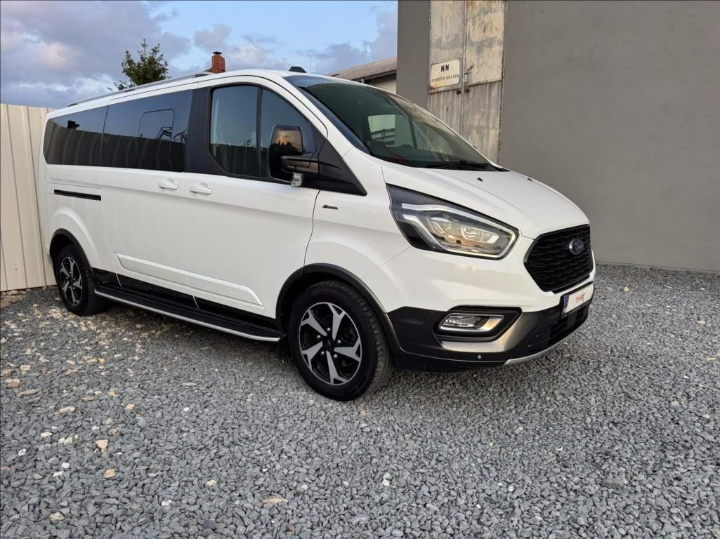 Ford Tourneo Custom 2,0 TDCi,136kW,L2,8míst,ČR