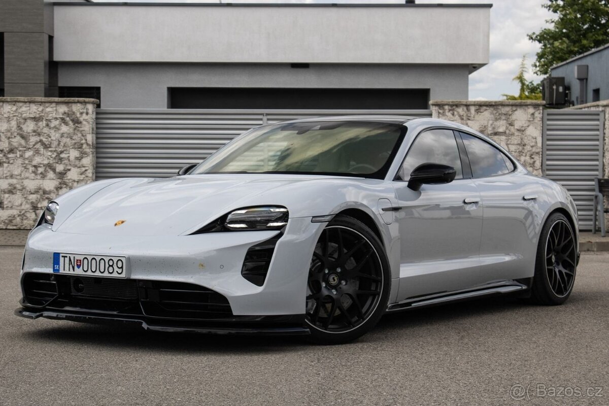Porsche Taycan TURBO
