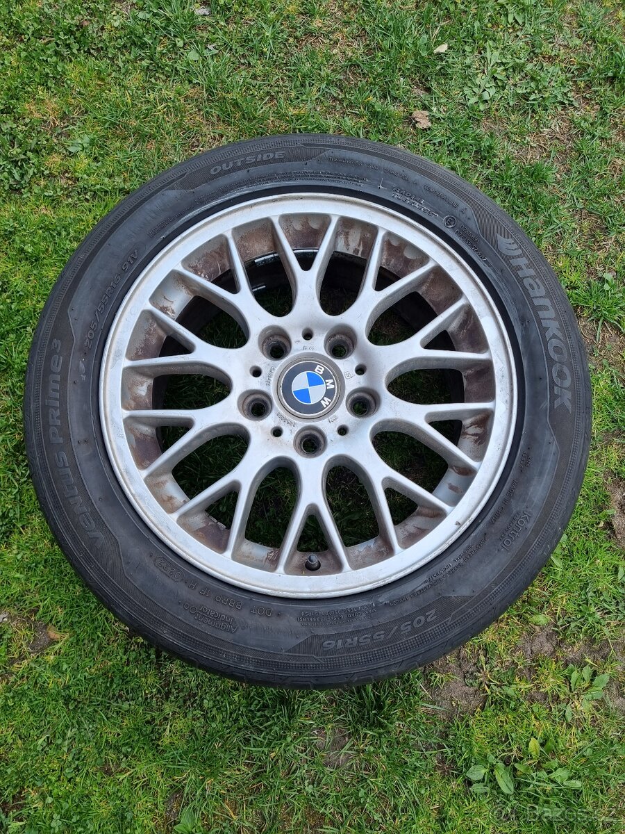 Koupím 1ks nebo prodám 3+1 poškozené BMW 7Jx16 IS46